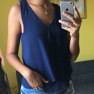 Sleeveless blouse top